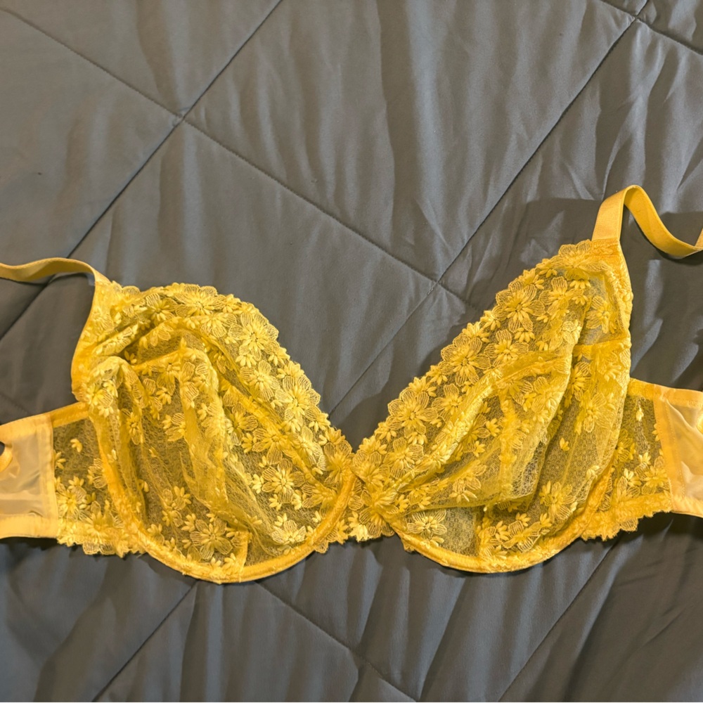 Yellow Floral Lace Unlined Bra - Women Intimates US32K UK32H